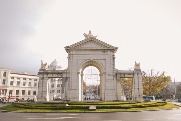 Uncover Economical Gems: The Definitive Guide to Budget Stays Near Edinburgh's Historic Landmarks